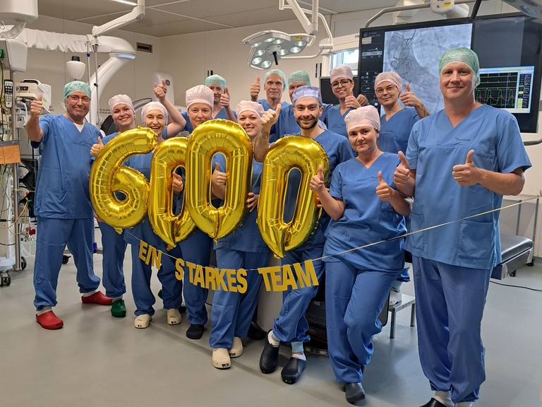 Chefarzt der Abteilung Kardiologie, Univ.-Prof. Dr. med. Christian Butter und Team Chefarzt der Abteilung Kardiologie, Univ.-Prof. Dr. med. Christian Butter und Team
