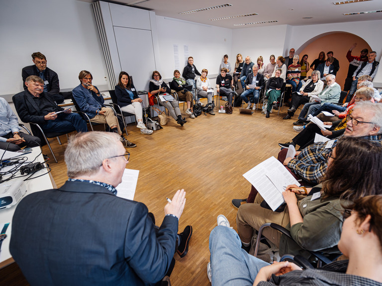 Teilnehmende während eines Workshops zur Workshop zur Resolution bei der Bundesratstagung des Bundes Evangelisch-Freikirchlicher Gemeinden in Deutschland K.d.ö.R. - Immanuel Albertinen Diakonie Teilnehmende während eines Workshops zur Workshop zur Resolution bei der Bundesratstagung des Bundes Evangelisch-Freikirchlicher Gemeinden in Deutschland K.d.ö.R. - Immanuel Albertinen Diakonie